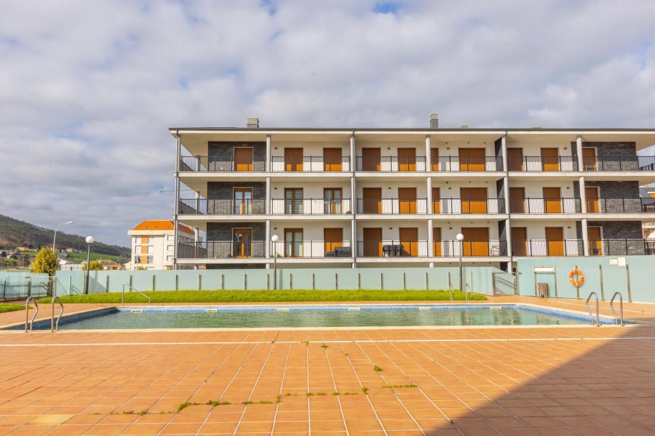 Apartamentos Playa de LLAS Foz Exterior foto
